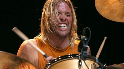 Murió en Bogotá el baterista de Foo Fighters, Taylor Hawkins