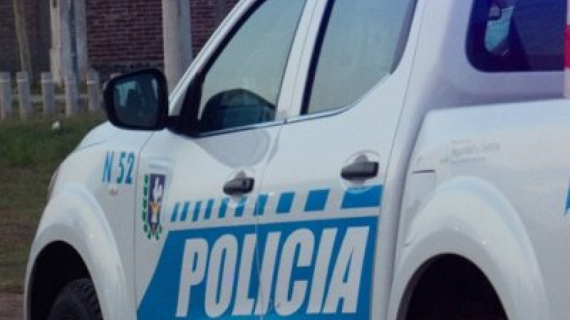 Pelea entre dos grupos termina con un adolescente muerto en Villa Río Negro