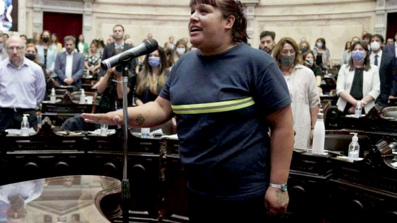 Proponen un "Salario Básico Universal" para sectores de bajos ingresos