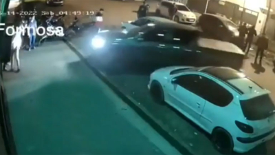 Formosa: lo echaron de un boliche e incrustó su auto contra el local
