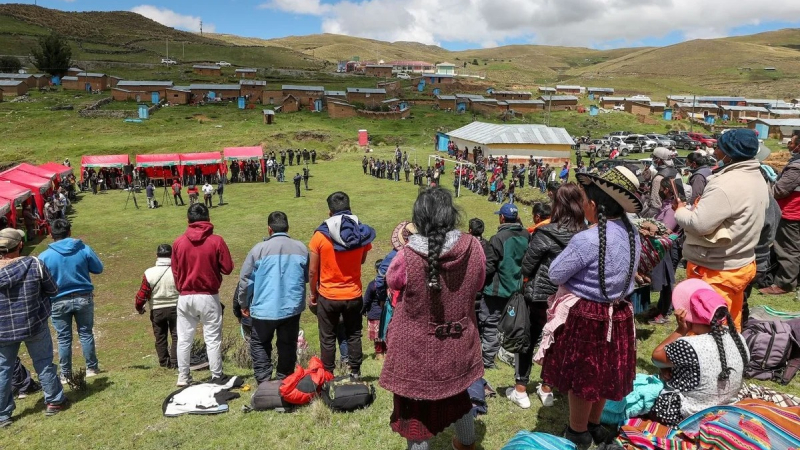 Perú: escala la violencia en torno a las megamineras