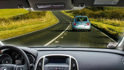 Conducción en autopistas: 9 de cada 10 conductores reconoce no respetar la distancia entre vehículos
