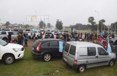 Marcha de productores por falta de gasoil y por la situación económica y social