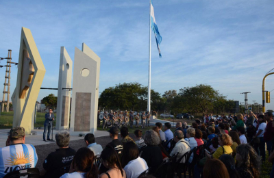 Inauguraron un monumento en honor a sobrevivientes de Malvinas