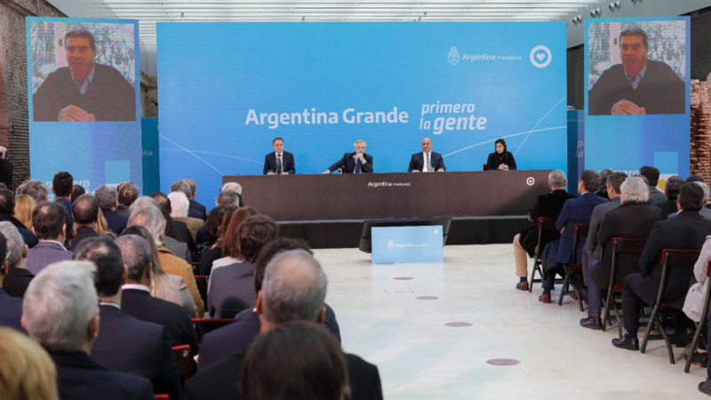 Capitanich y Fernández anuncian nueva obra de infraestructura científica