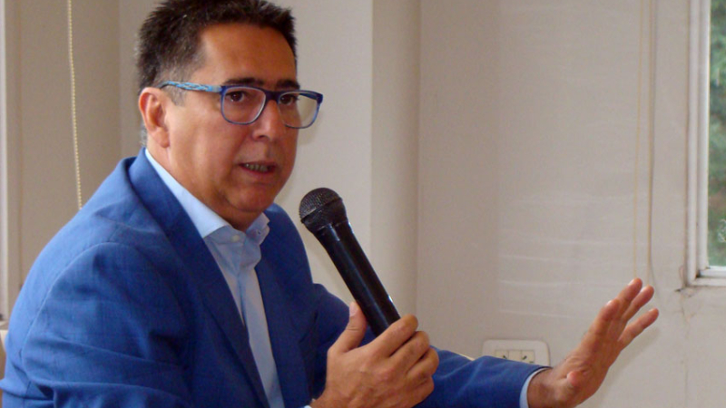 Contundente repudio de Gustavo Martínez al paro de colectivos