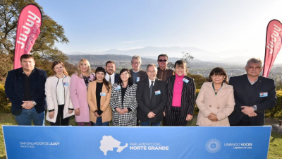 Diputados chaqueños en la sesión del Parlamento del Norte Grande en Jujuy