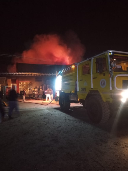incendio distribuidora 3.jpg