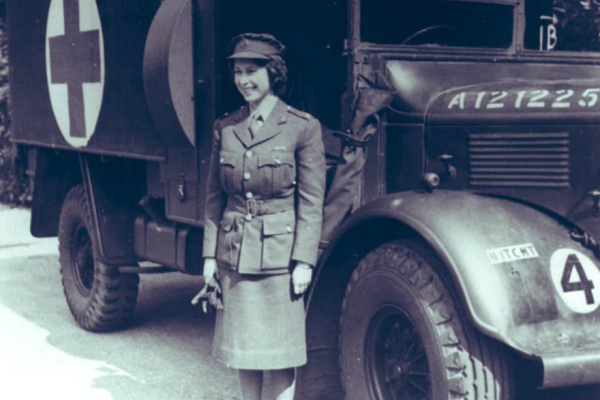 Señora de las siete décadas: murió Isabel II