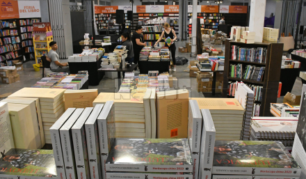 FERIA DEL LIBRO3.JPG