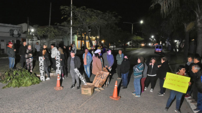 Vecinos de Villa Centenario reclaman ante ola de delitos en el barrio