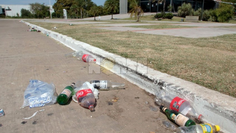 El Parque de la Democracia quedó en cuestionables condiciones