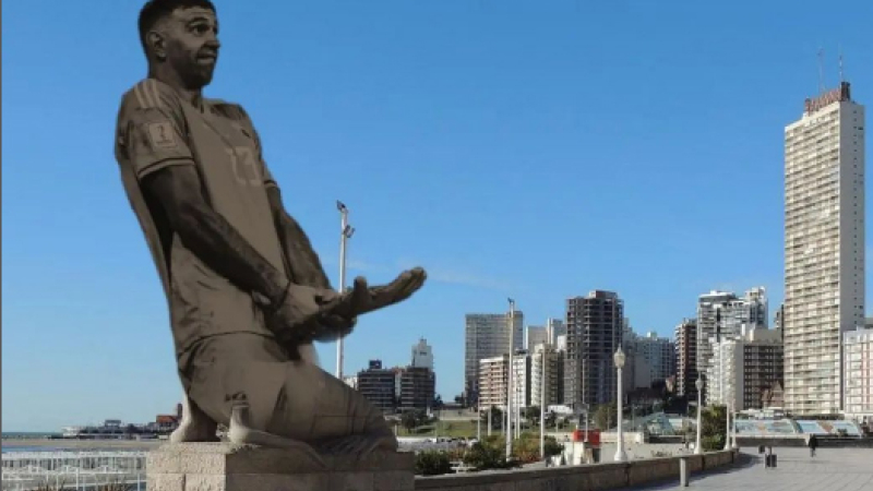 Proponen construir una estatua de bronce del Dibu Martínez en Mar del Plata