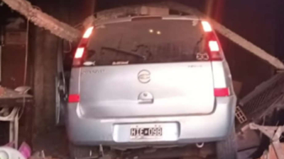 Villa Trujui: incrustó su auto en una casa y mató a dos nenes