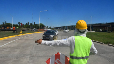 Ya comenzaron los desvíos en la rotonda de ruta 16 y avenida Sarmiento