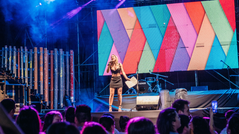 Choque Urbano, Viento Norte y Pilar Franzotti deleitaron al público en otra noche de Resistencia en "Modo Verano"