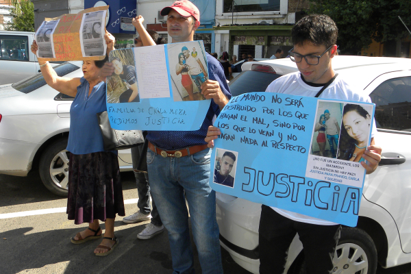 Pedido de justicia de familiares y amigos de las víctimas del siniestro vial en Margarita Belén 