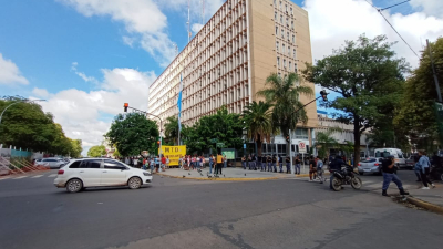La semana terminó con tensos cortes en el centro de Resistencia