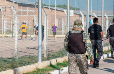 Desde la cárcel y por celular, asesino aclaró que no engaña a su pareja penitenciaria