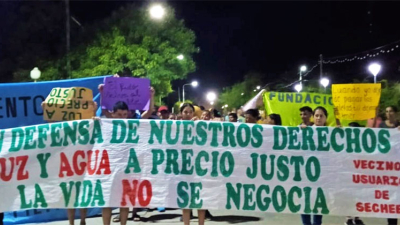 Vecinos de Quitilipi marcharon contra el "tarifazo" de los servicios públicos
