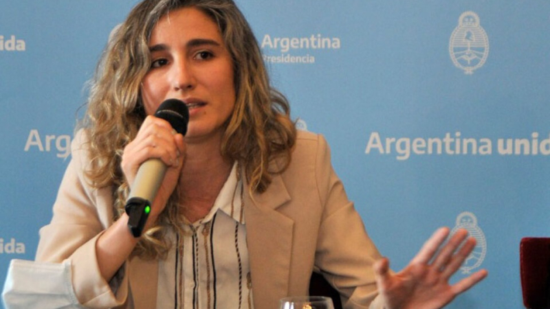 Funcionaria del Ministerio de Economía de la Nación llega a Resistencia para exponer en un ciclo