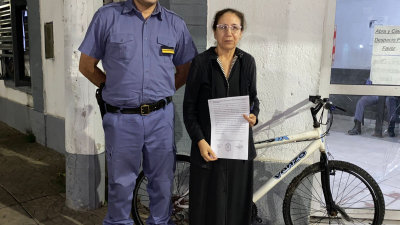 Policías evitaron el robo de una bicicleta en el barrio Italo Argentino