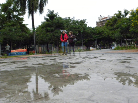 lluvia gente mayo 1.JPG