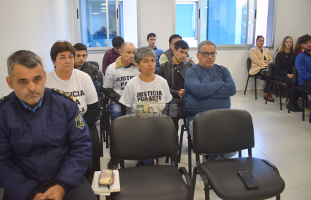 panchi sigue preso-familiares de las victimas.jpg