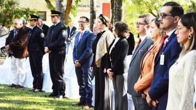 Martínez conmemoró el 212° aniversario de la República del Paraguay