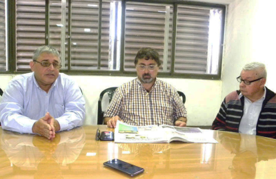 "Las empresas te dan una gota y con lo que cobran riegan un campo"