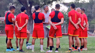 Sarmiento: Miguel Urbina fue confirmado hasta el final del torneo
