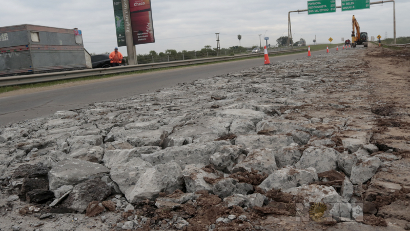 Por obras en la calzada, restringen el tránsito en la rotonda de la ruta 16 y la avenida San Martín