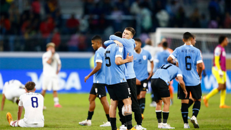 Uruguay y Corea del Sur, con boleto a semifinales