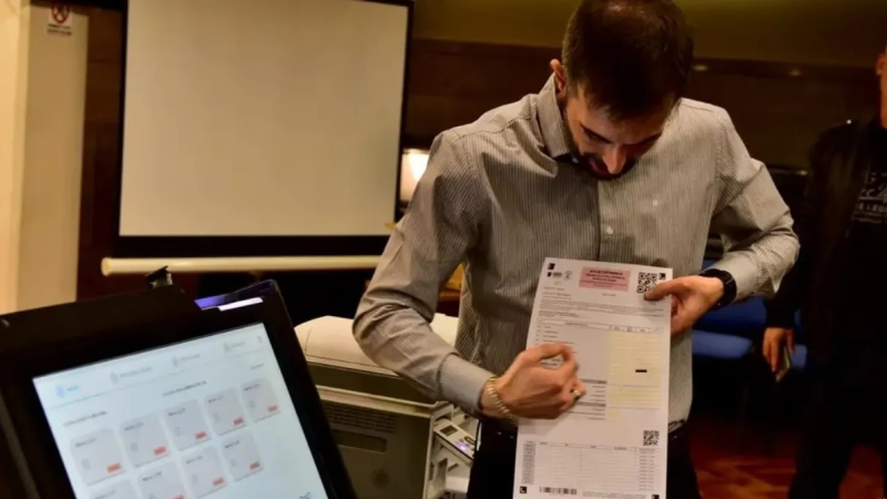 Por primera vez usaron Inteligencia Artificial para contar votos en el país   