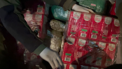 Escondían más de 200 kilos de marihuana entre paquetes de yerba