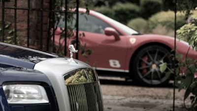 Tiene una Ferrari, un Rolls Royce y no pagaba el aporte solidario