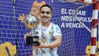 Golazo de chilena para la selección argentina de talla baja