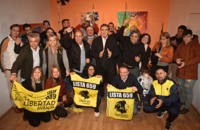 La Libertad Avanza celebró resultados y denunció robo de boletas