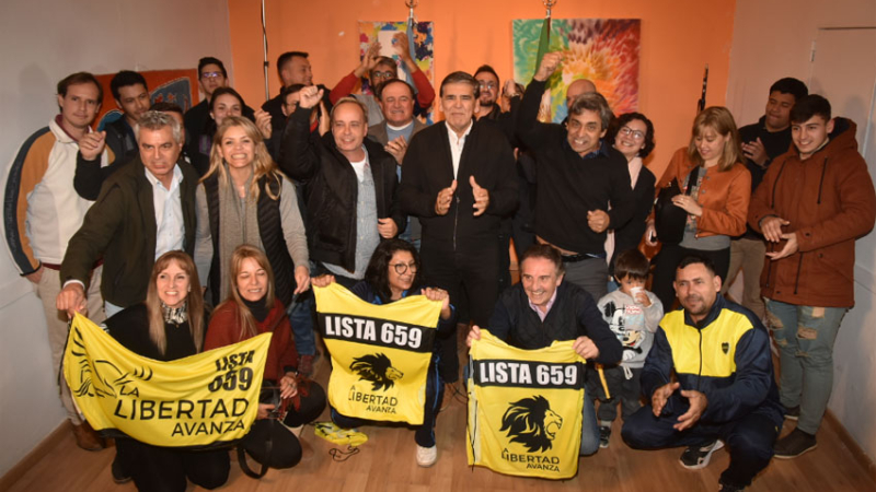 La Libertad Avanza celebró resultados y denunció robo de boletas