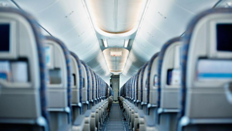 Una aerolínea pidió a los pasajeros que se pesaran antes de embarcar