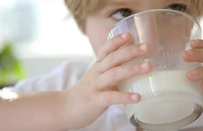 Cada día nacen 40 bebés con alergia a la proteína de la leche de vaca