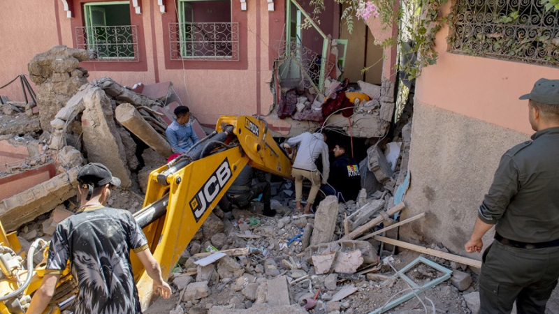 Al menos 820 muertos en Marruecos por un sismo