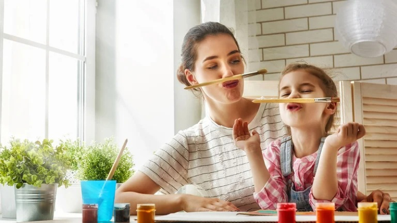 Por qué fomentar la creatividad ayuda a los niños a enfrentar los desafíos de la vida diaria
