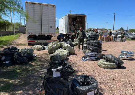 mil-cubiertas-de-contrabando.jpg
