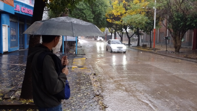 La semana arranca con calor y para el martes se prevé lluvias y descenso de temperaturas