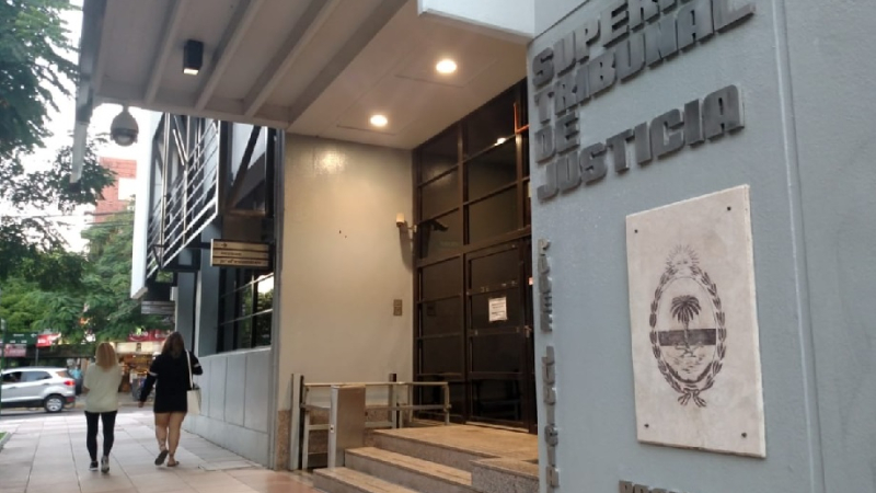 Marchan al Superior Tribunal de Justicia por la internación de una abogada