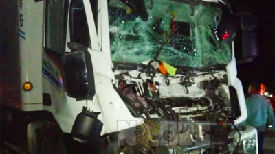 Siniestro vial entre dos camiones sobre ruta 11, frente al ingreso a Margarita Belén