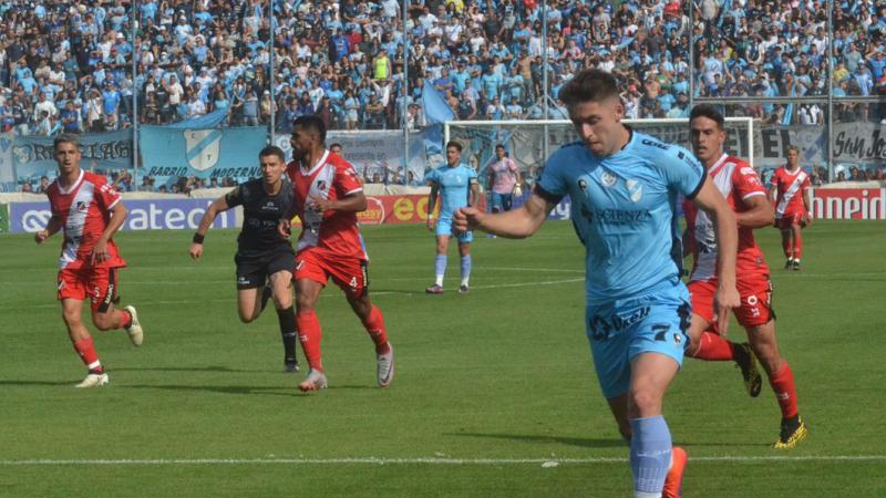 Temperley se impuso a Deportivo Maipú en la ida
