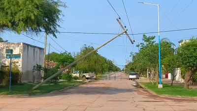 El viento hizo destrozos en Juan J. Castelli
