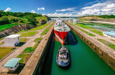 Canal de Panamá obligado a subastar permisos de paso desde este sábado